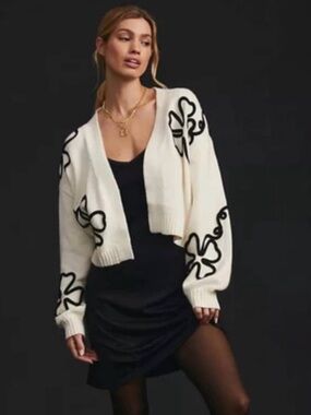 Sacchi Ivory Cropped Cardigan with Black Floral Outline